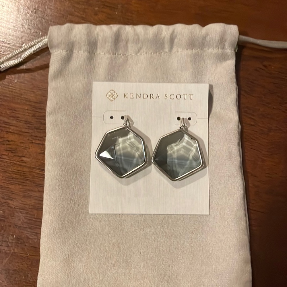 Kendra Scott Vanessa Drop Earrings